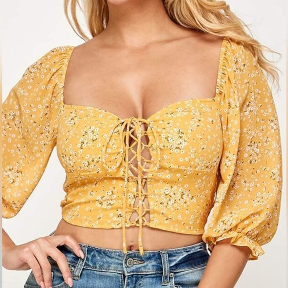 Sexy Yellow Flower Crop Top Front Lined - Picture 1 of 3